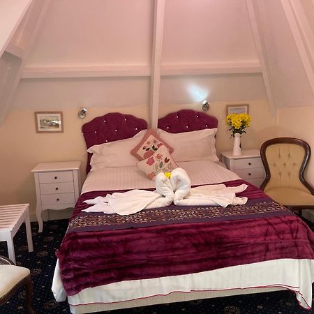 Estoril Bed & Breakfast Hikkaduwa Dış mekan fotoğraf