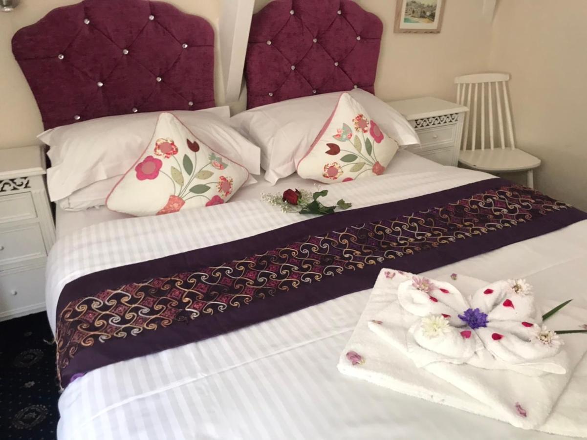 Estoril Bed & Breakfast Hikkaduwa Dış mekan fotoğraf