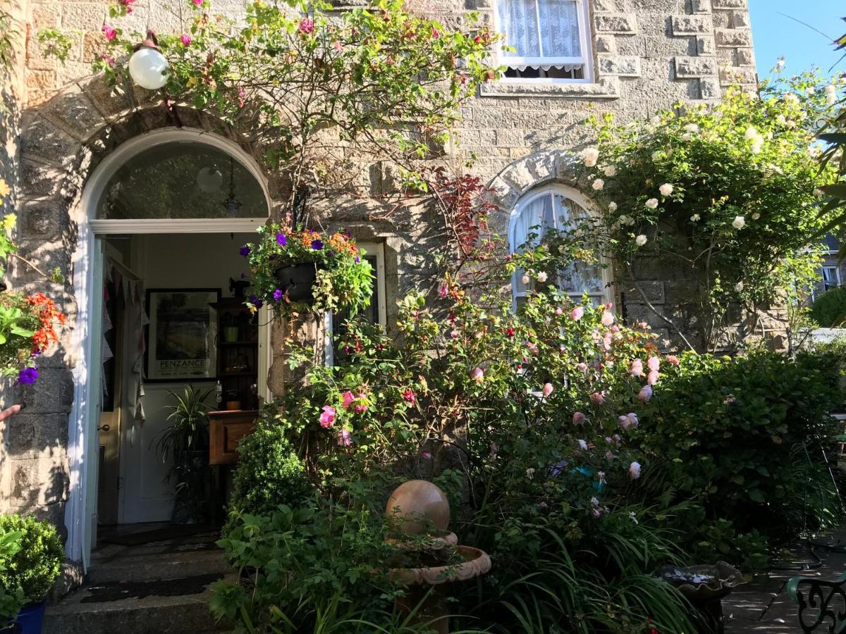 Estoril Bed & Breakfast Hikkaduwa Dış mekan fotoğraf