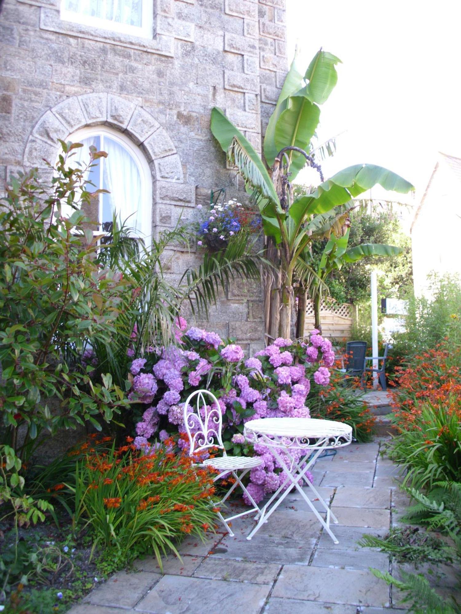 Estoril Bed & Breakfast Hikkaduwa Dış mekan fotoğraf