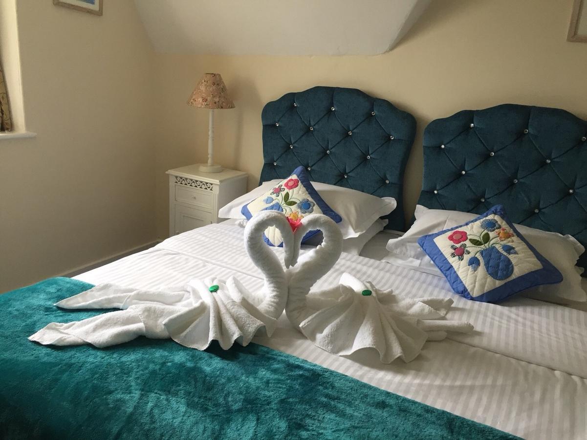 Estoril Bed & Breakfast Hikkaduwa Dış mekan fotoğraf