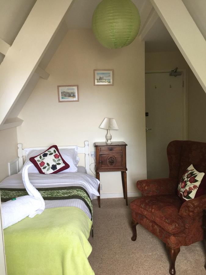 Estoril Bed & Breakfast Hikkaduwa Dış mekan fotoğraf